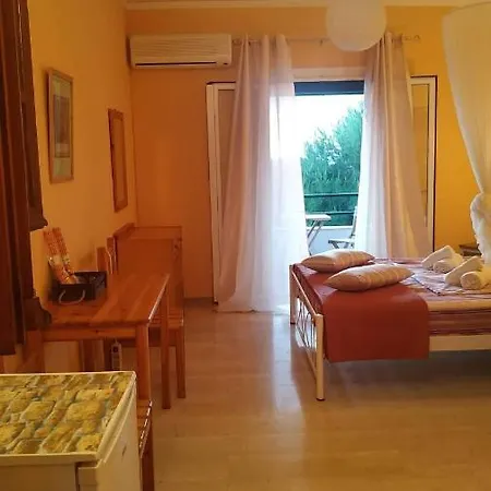 Spiti Mitsis I * Arillas (Corfu)
